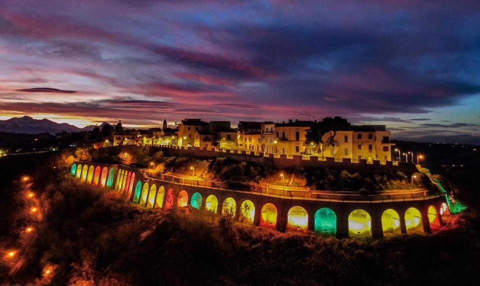 Relais Borgo Sul Mare Ospitalita Diffusa Silvi Paese Buitenkant foto