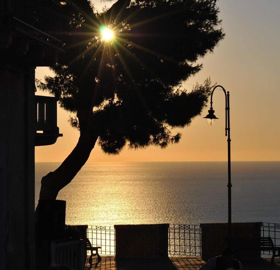 Relais Borgo Sul Mare Ospitalita Diffusa Silvi Paese Buitenkant foto